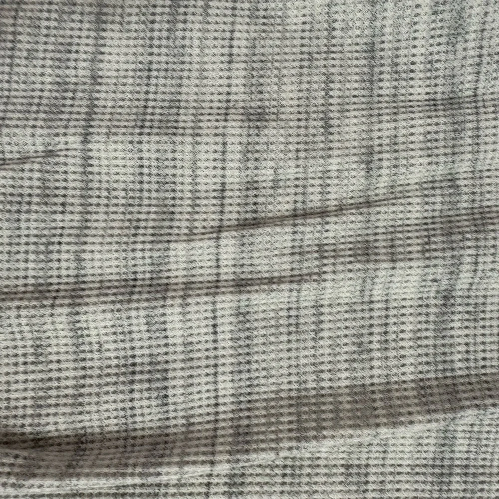 Hollister Men's Beige Long Sleeve Tee - Picture 4 of 4